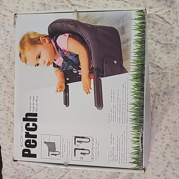 Guzzie & Guss Pink Perch with additional removable washable black cover. - Picture 1 of 2